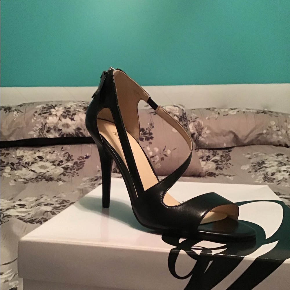 Black Nine West heels